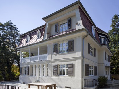 Südseite mit Terrasse