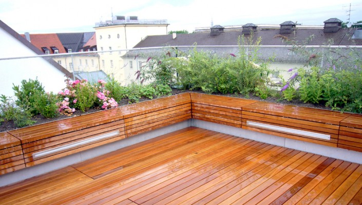großzügige Dachterrasse