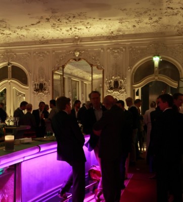 Die schöne falk`s Bar