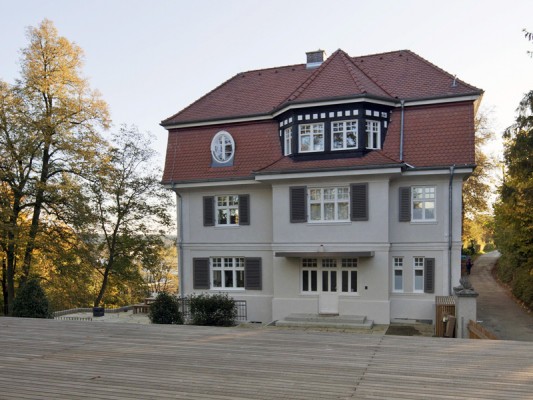 Blick vom Garagendach auf die Nordfassade