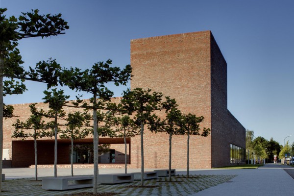 Das Dominikuszentrum, München, Meck Architekten, München, erhielt eine Anerkennung. | Foto: Michael Heinrich, München