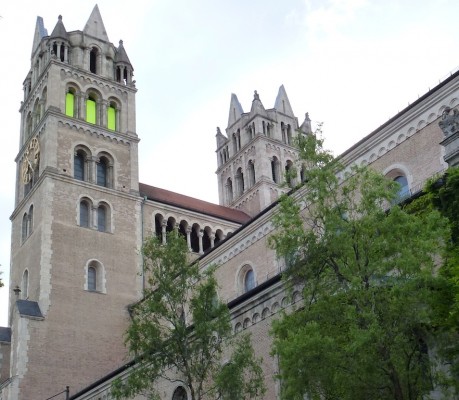 Impressionen von Notre Dame sur l'Isar