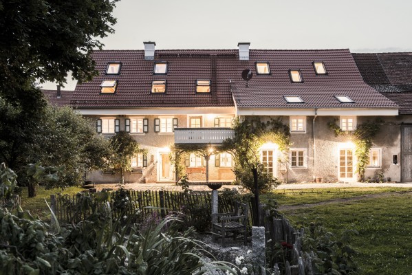 MOORENWEISS - Großzügiges Familienleben in einem alten Bauernhaus