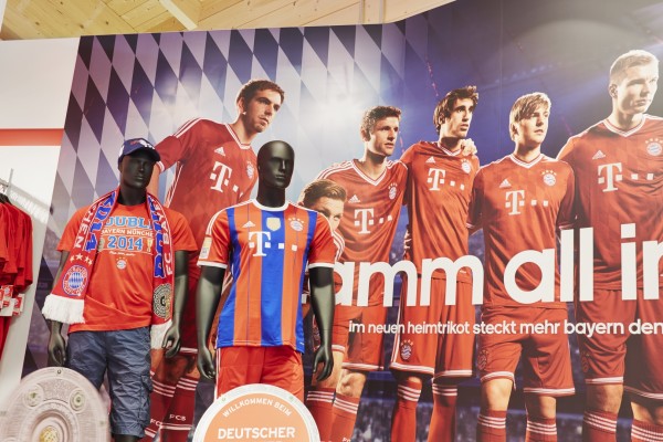 FC Bayern Fan-Shop & Tourismuscenter