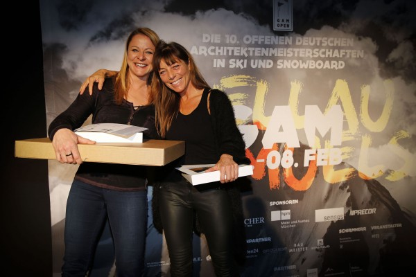 Snowboard Damen: 1. Platz Ulrike Schneider, 2. Platz Anne Batisweiler