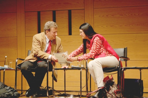 Stadtbaurätin Prof. Elisabeth Merk diskutiert mit Prof. Dr. Wolfgang Heckl, Generaldirektor des Deutschen Museums