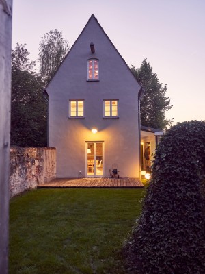 Wohnhaus Ansicht Ost mit Atrium- Innenhof