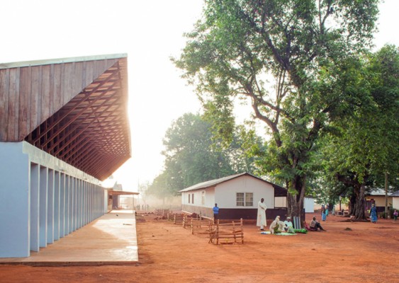 Ein OP-Gebäude für das Buschkrankenhaus Ngaoubela, Kamerun | Architekt: J. Gräff, M. Mayer, P. Weibhauser, K.Gnüchtel, D. Bornheimer, M. Pfeffer, S. Tröndlin-Ehrler