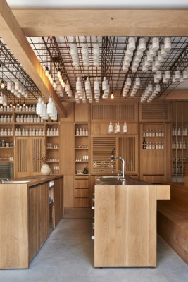 Bar Gamsei, München, Buero Wagner und STUDIO_KREFT;  Foto: Jann Averwerser