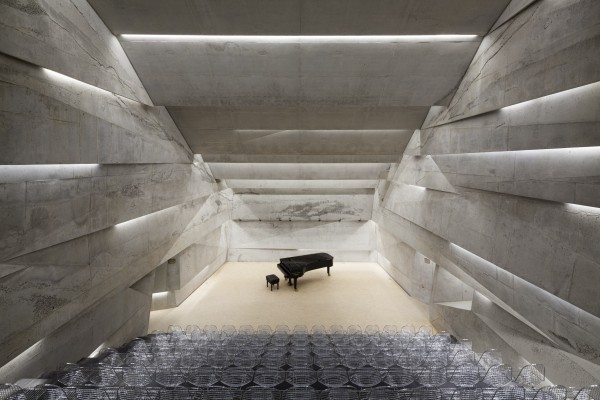 Konzerthaus Blaibach; Peter Haimerl Architektur, München; Foto: Edward Beierle