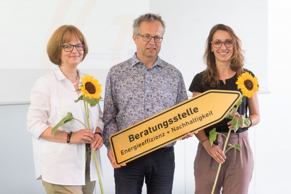 Fachberater und Architekten Petra Wurmer-Weiß, Ulrich Jung und Christina Patz. © Tobias Hase/ ByAK
