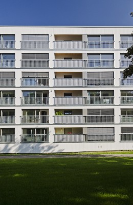 Umbau der Balkone zu Wintergärten