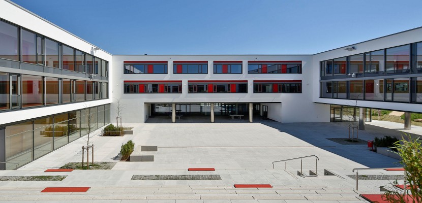 Dreizügiges Gymnasium Lappersdorf