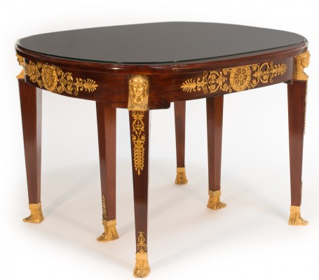 Table de style Empire, de la suite Impériale, provenant du Ritz Paris © Artcurial