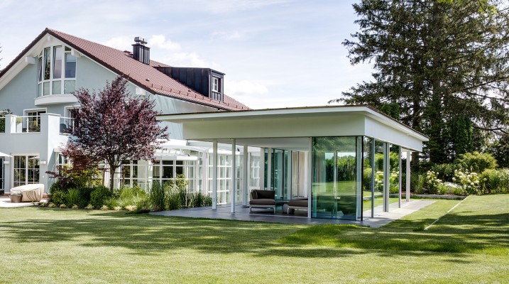 Neubau einer privaten Schwimmhalle