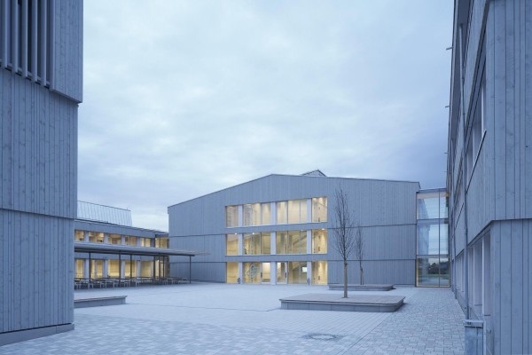 Schmuttertal-Gymnasium Diedorf, Diedorf. Hermann Kaufmann ZT GmbH & Nagler Florian Architekten GmbH ARGE „Diedorf“, München. Foto: Stefan Müller-Naumann