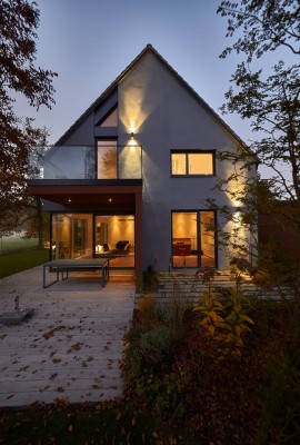 Südseite mit Balkon und Terrasse| © auerDesign, Mertingen