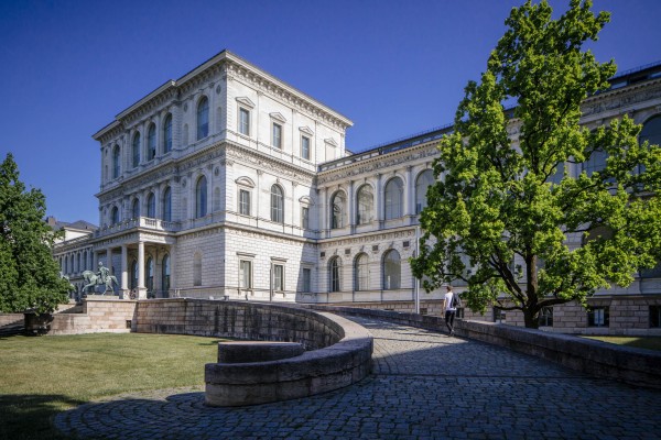Die Akademie der Bildenenden Künste in München wurde von Gottfried von Neureuther zwischen 1874 und 1886 gebaut.  © Ulrike Myrzik / Architekturmuseum der TU Muenchen
