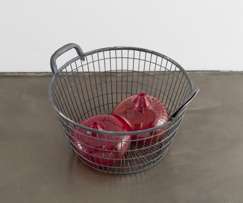 "Korb V" von Mona Hatoum