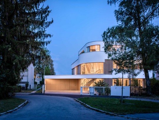 BILD:       		Haus D            