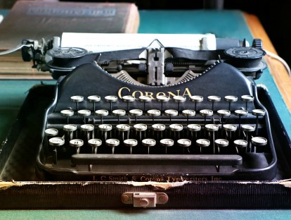 969typewriter16039991920