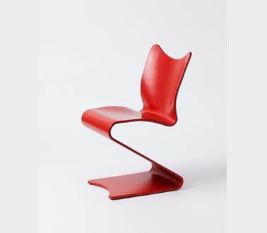 Verner Panton, Freischwinger Nr. 275, 1956.  Firma August Sommer, Plüdershausen für Gebrüder Thonet AG, Frankenberg.  Ausführung ab 1967.  Foto: Die Neue Sammlung – The Design Museum (A. Laurenzo)