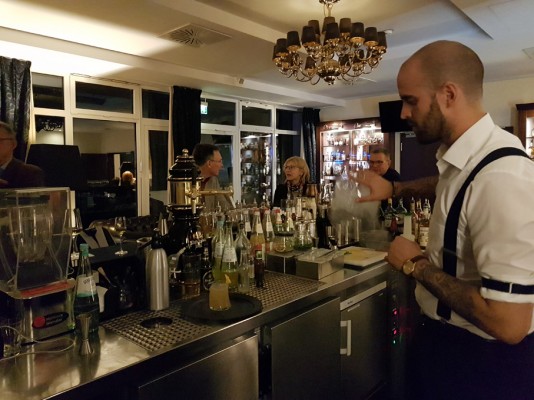 Cocktail-Kurs in der Hemingway Bar. © Gabriela Beck