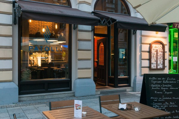 Kaffebar Patolli München Außen - © spitzbart treppen gmbh