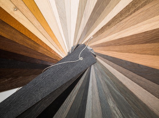 Eine Auswahl natürlicher Holzfarben von Schotten & Hansen. © Schotten & Hansen GmbH