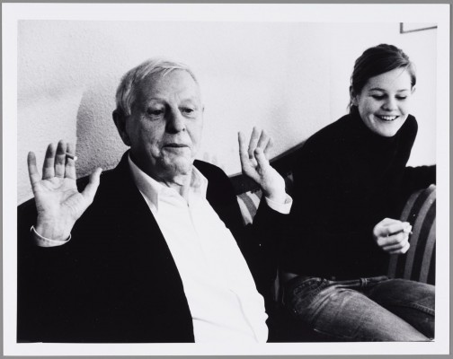 Hans Magnus Enzensberger mit Tochter Theresia, Kaufbeuren, 2004 © Münchner Stadtmuseum, Sammlung Fotografie, Archiv Moses, Nachlass des Fotografen