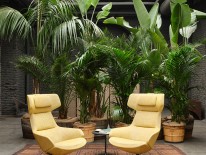 BILD:   		Neue Lounge Chairs        