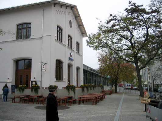 Wiederaufbau der Schrannenhalle