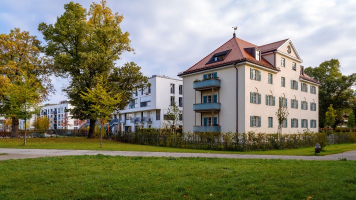 Sanierung und Dachausbau eines Baudenkmals Isoldenstraße