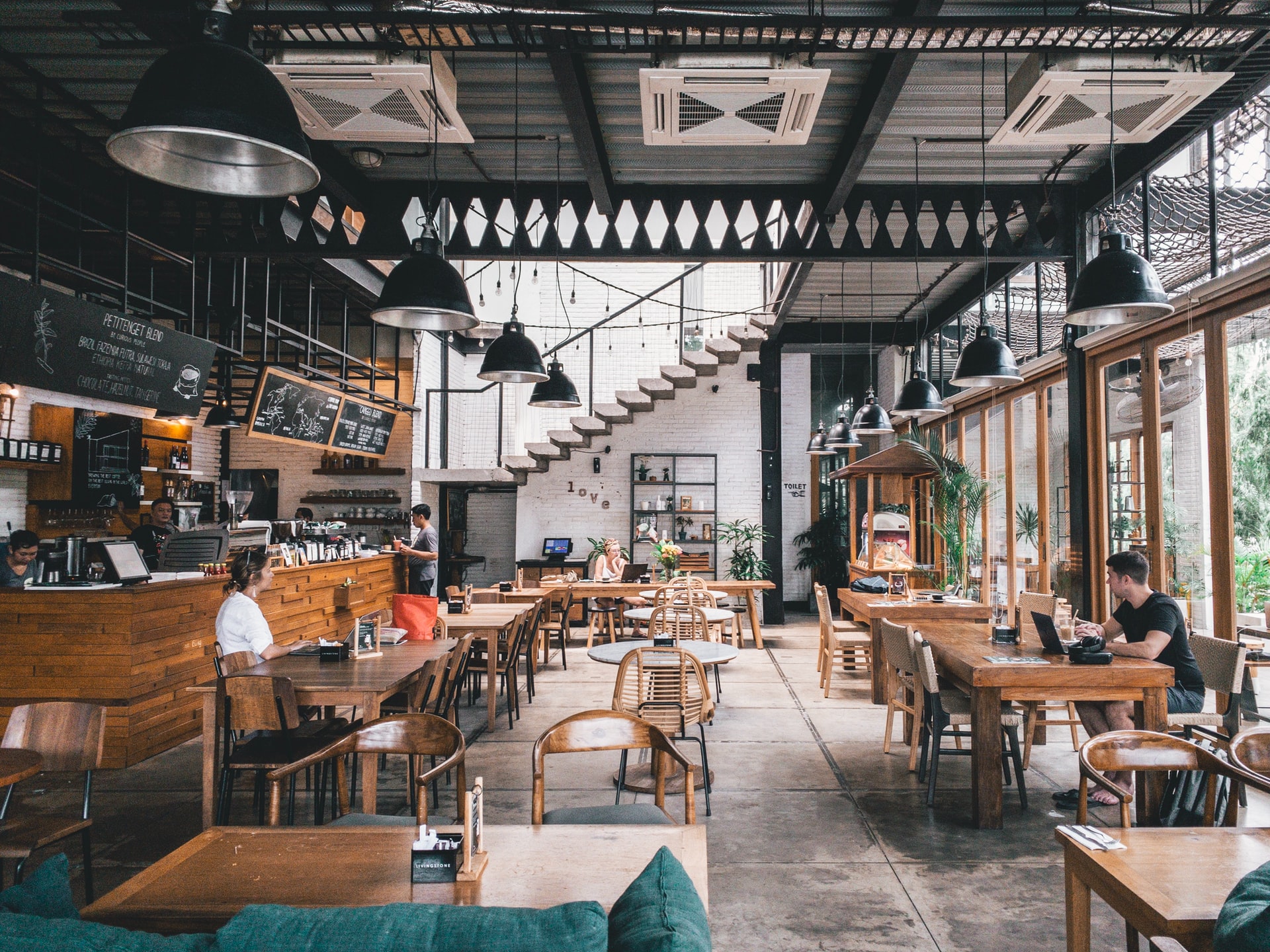 Inneneinrichtung im Restaurant – die wichtigsten Grundlagen -  MünchenArchitektur