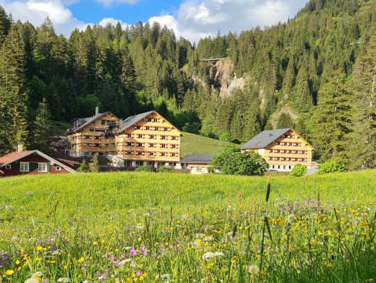 BILD:                       Berghaus Schröcken | nähe Bregenzerwald                