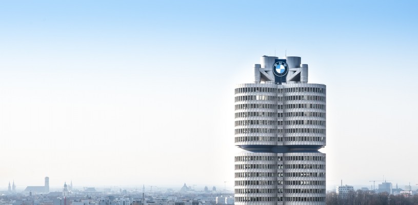 50 JAHRE BMW HOCHHAUS