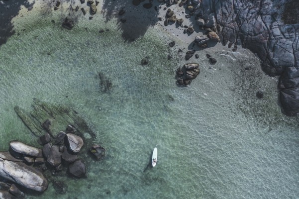 Paddle Boarding im warmen Ozean    © Kamalaya/Ralf Tooten