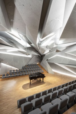 PETER HAIMERL . ARCHITEKTUR Internationale Musikbegegnungsstätte Haus Marteau, Lichtenberg (Foto: Edward Beierle)