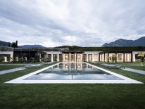 Blick auf den Pool © Alex Filz