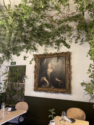 Mut zur Romantik zeigt sich bei den Ahnengemälden und