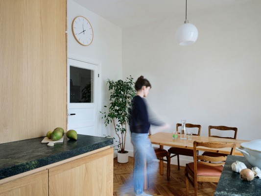 Küche und Esszimmer