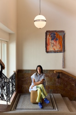 Constanza Camila Kramer Garfias in der neuen Staircase Gallery (© Henrik Stüwe)