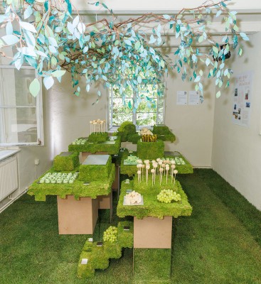 Down-to-Earth-Ausstellung