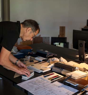 Martin Wetscher, Schreiner und Innenarchitekt plant für sich selbst