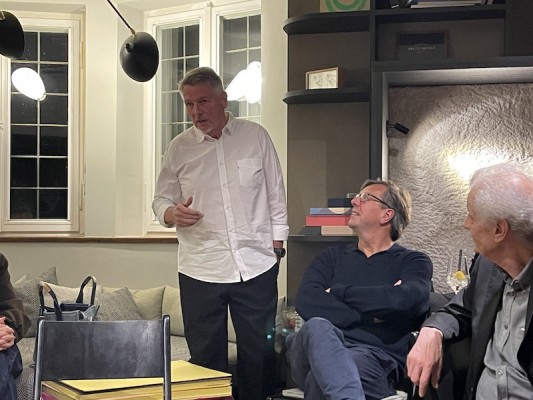 Helmut Dotzauer berichtet von der Vorgehensweise seiner engagierten inhabergeführten Makleragentur für Architektenversicherungen