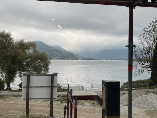 So nah steht das zukünftige öffentliche Lokal mit Biergarten am Ufer!