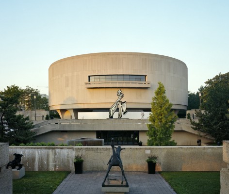 Hirshhorn_Museum_and_Sculpture_Garden | © EduartHueber